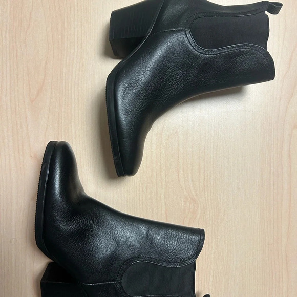 Rachel Comey NWOT “Nassau” heeled Chelsea boots Sz6 worn twice didn’t fit my Mom - Picture 14 of 14